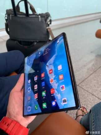 Актуализирана четворна камера Huawei Mate X в реални снимки 